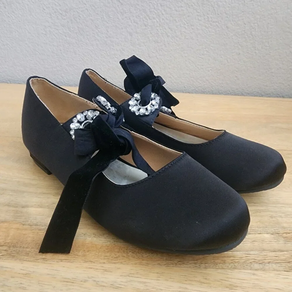 Badgley Mischka Girl Marina Grommet Satin Shoes Rhinestone Floral Black Size 3